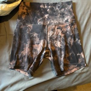 Lululemon align short